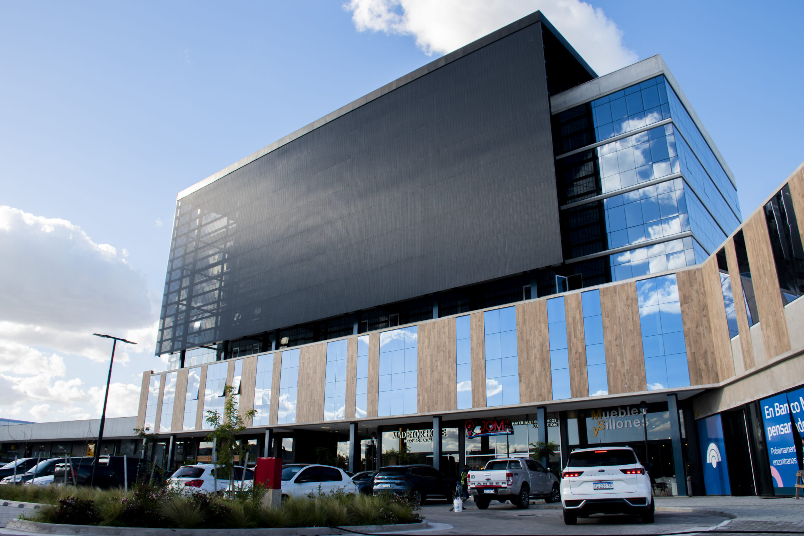 Bertoia Tower - Oficinas